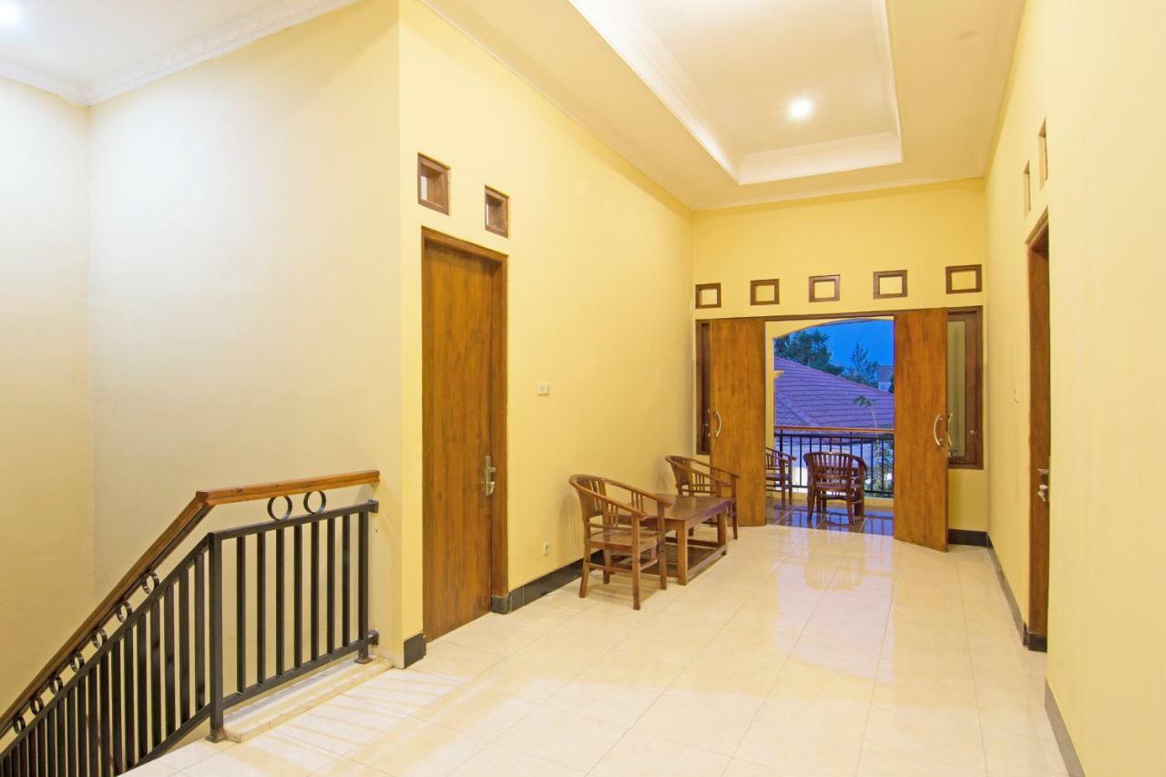 Oyo 931 Dara Dewi Homestay Yogyakarta Exteriér fotografie